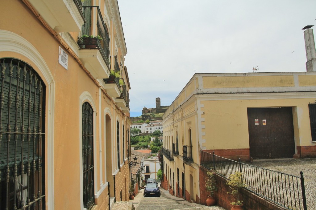 Foto: Vista del pueblo - Almonáster la Real (Huelva), España