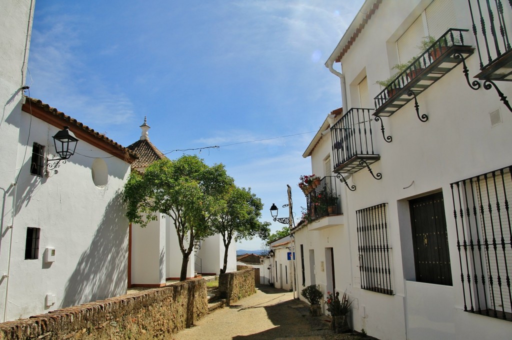 Foto: Vista del pueblo - Cortelazor (Huelva), España