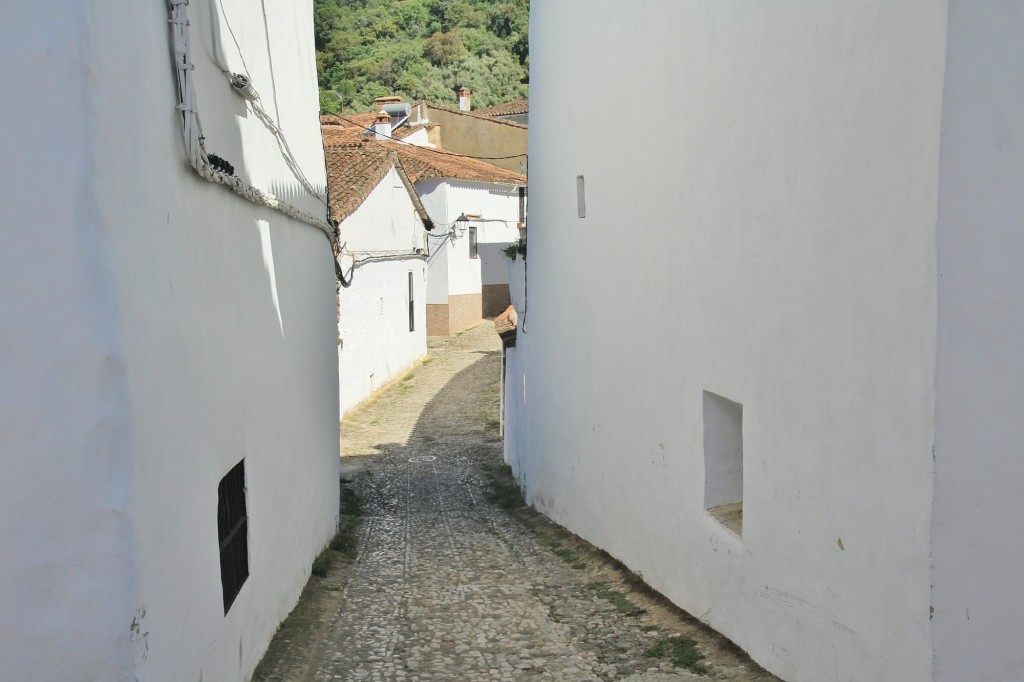 Foto: Vista del pueblo - Alájar (Huelva), España