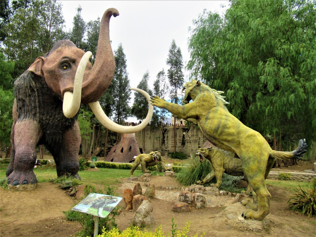 Foto: Parque de dinosaurios - Sacaba (Cochabamba), Bolivia