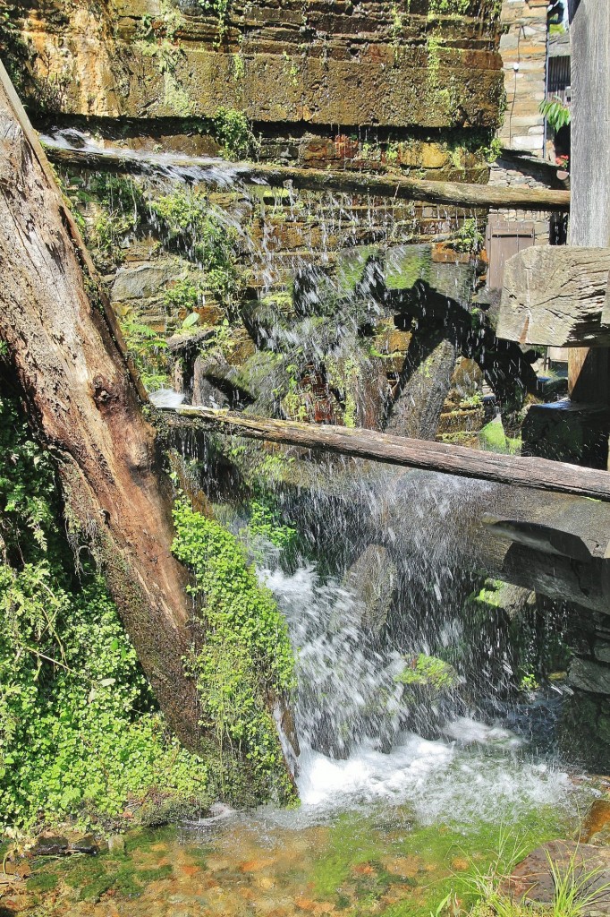 Foto: Conjunto etnográfico Os Teixois - Taramundi (Asturias), España