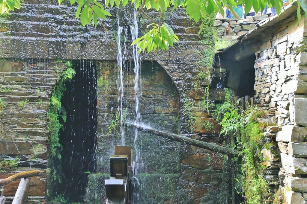 Foto: Conjunto etnográfico Os Teixois - Taramundi (Asturias), España