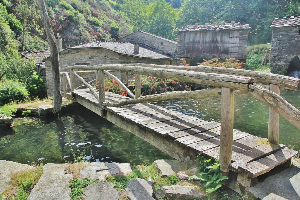 Foto: Conjunto etnográfico Os Teixois - Taramundi (Asturias), España