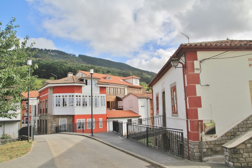 Foto: Centro histórico - Salas (Asturias), España