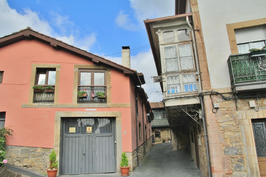 Foto: Centro histórico - Salas (Asturias), España