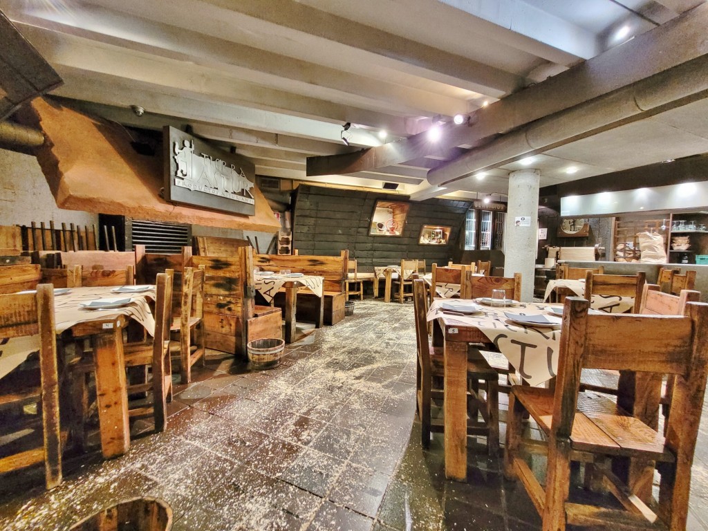 Foto: Sidrería - Oviedo (Asturias), España