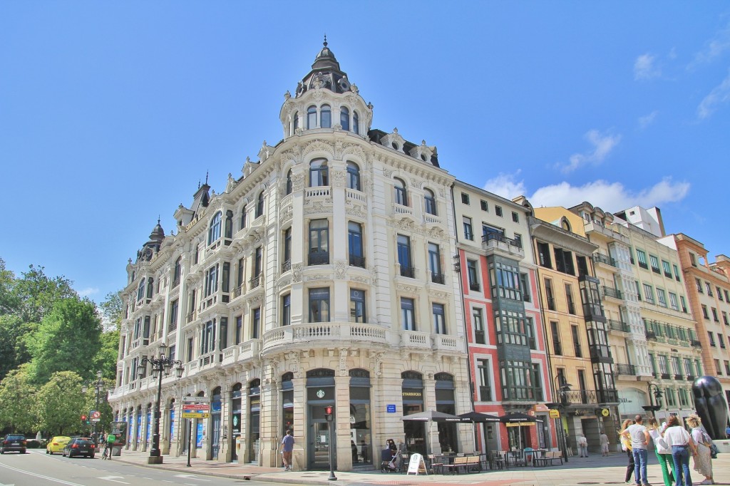 Foto: Vista de la ciudad - Oviedo (Asturias), España
