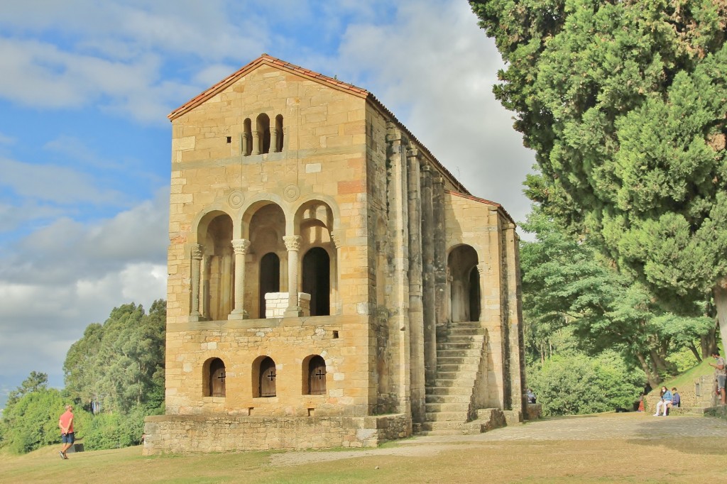 Foto: Santa María del Naranjo - Oviedo (Asturias), España