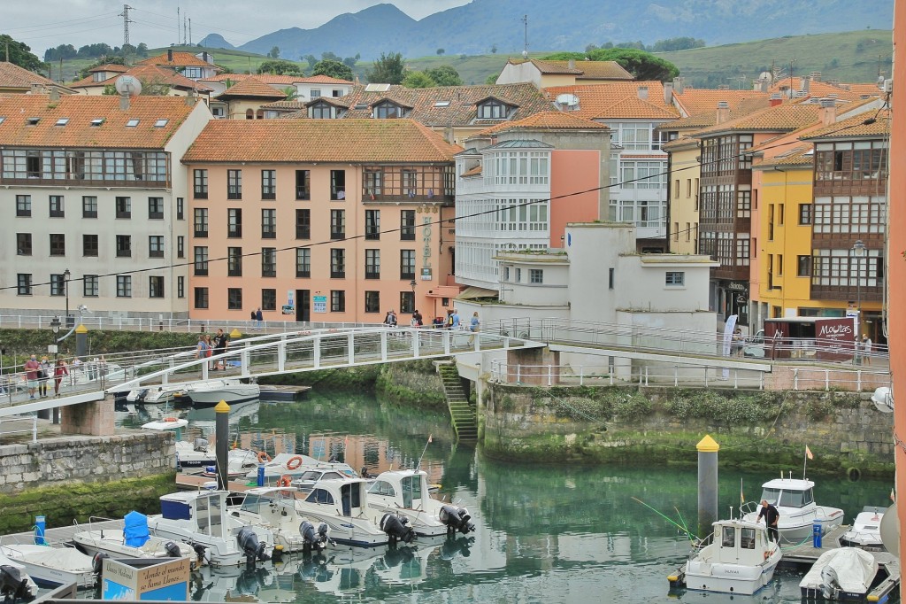 Foto: Centro histórico - Llanes (Asturias), España