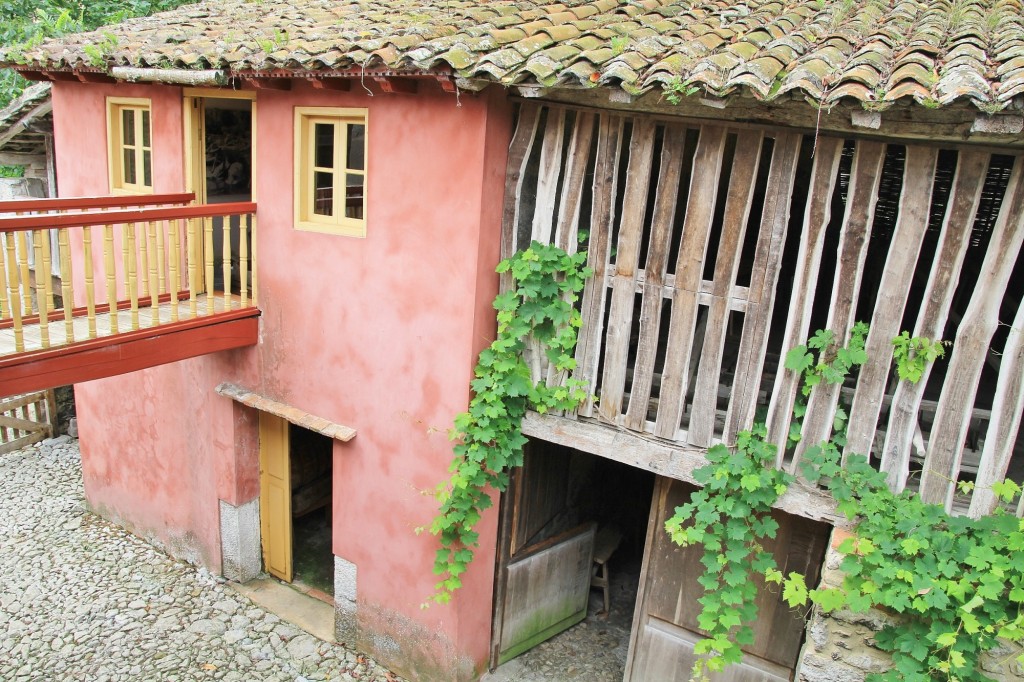 Foto: Museo etnográfico - Porrúa (Asturias), España
