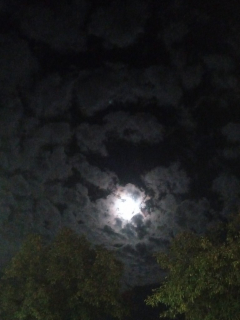 Foto: Noche de luna - Calatayud (Zaragoza), España