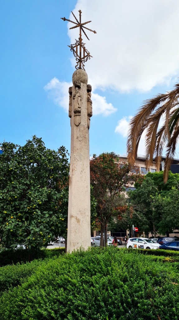 Foto: Cruz del siglo XV - València (Comunidad Valenciana), España