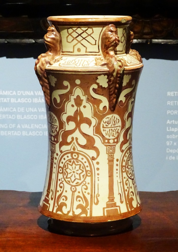 Foto: Pieza ceramica del Museo Blasco Ibañez - València (Comunidad Valenciana), España