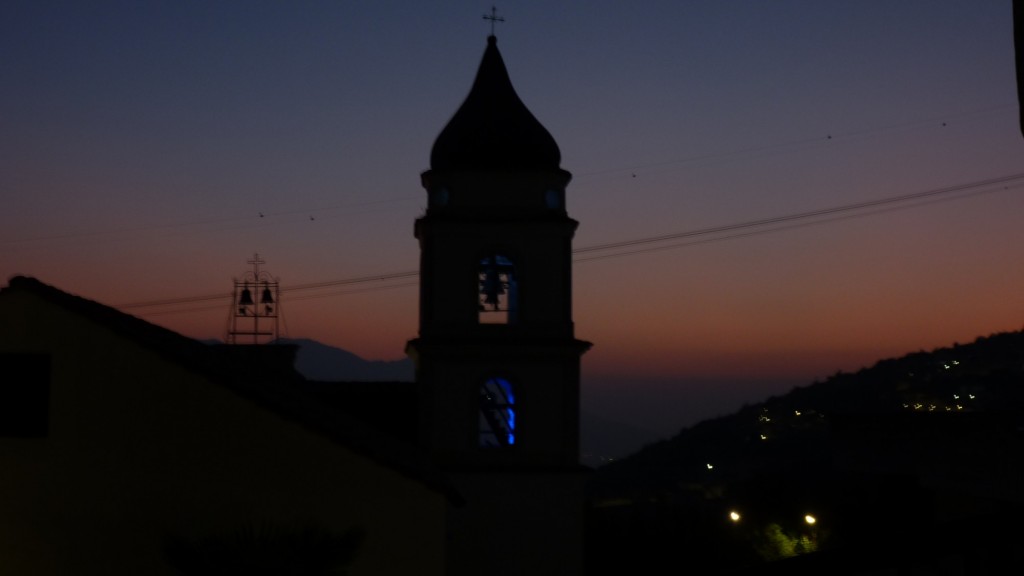 Foto: Puesta de sol - Villa (Campania), Italia