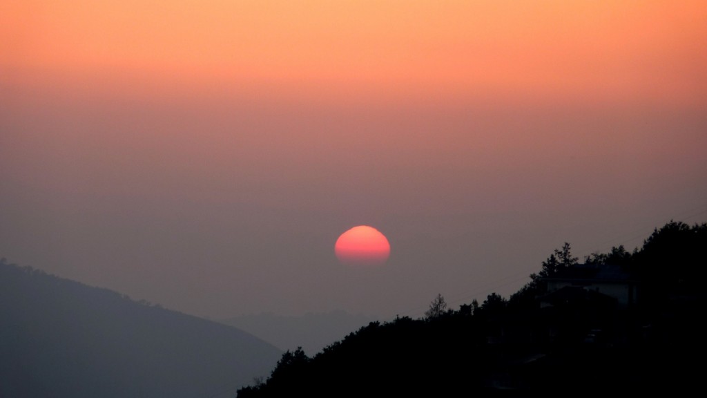 Foto: Puesta de sol - Villa (Campania), Italia