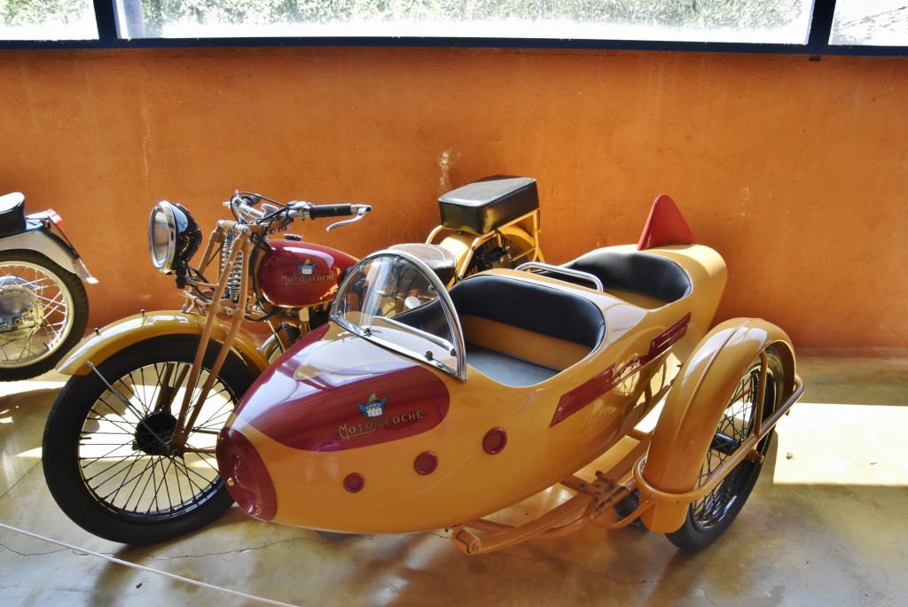 Foto: Museo de la moto y el coche clásico - Hervás (Cáceres), España