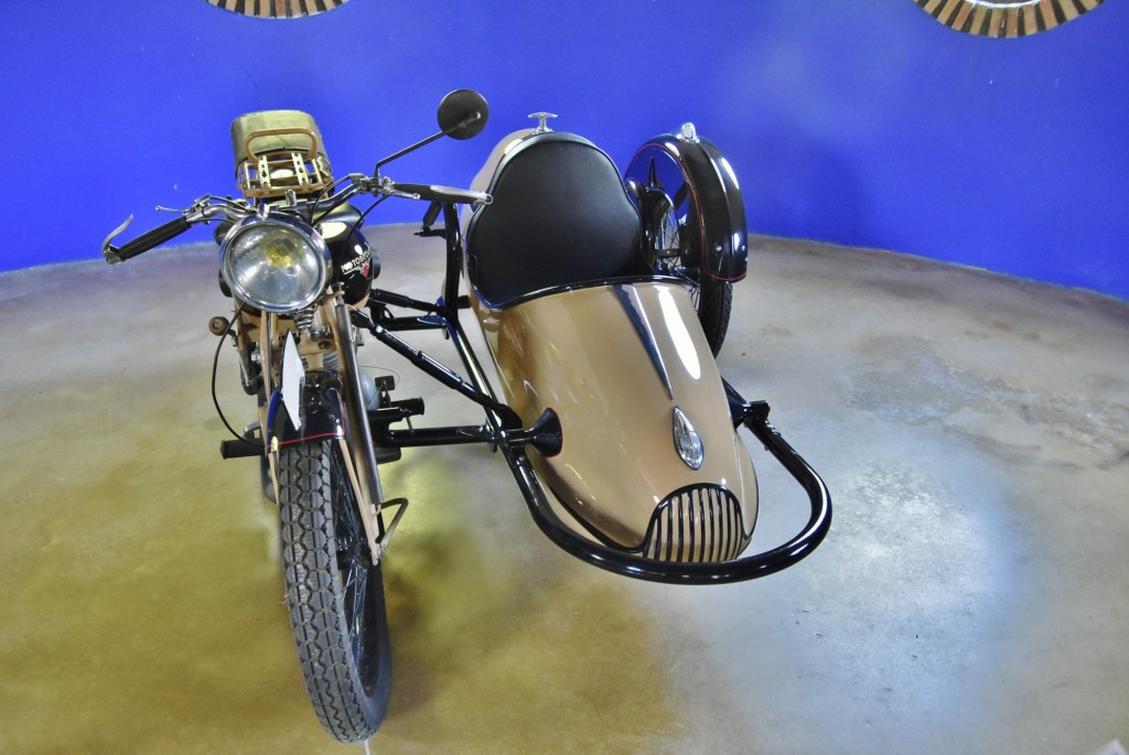 Foto: Museo de la moto y el coche clásico - Hervás (Cáceres), España