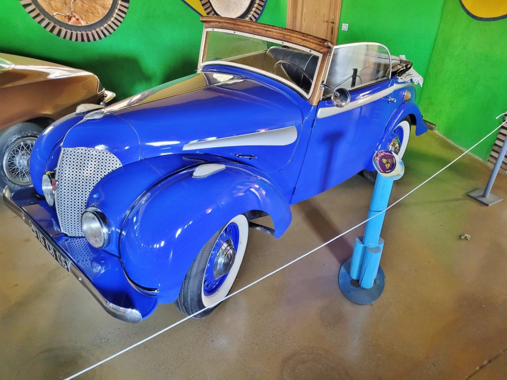 Foto: Museo de la moto y el coche clásico - Hervás (Cáceres), España