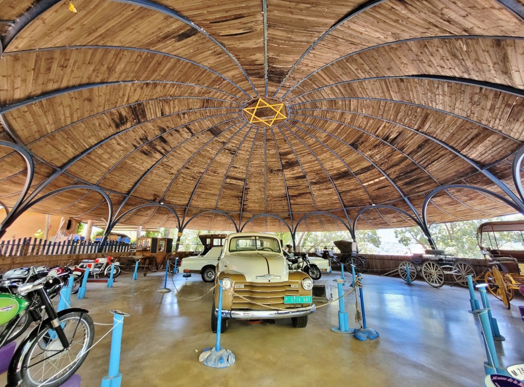Foto: Museo de la moto y el coche clásico - Hervás (Cáceres), España