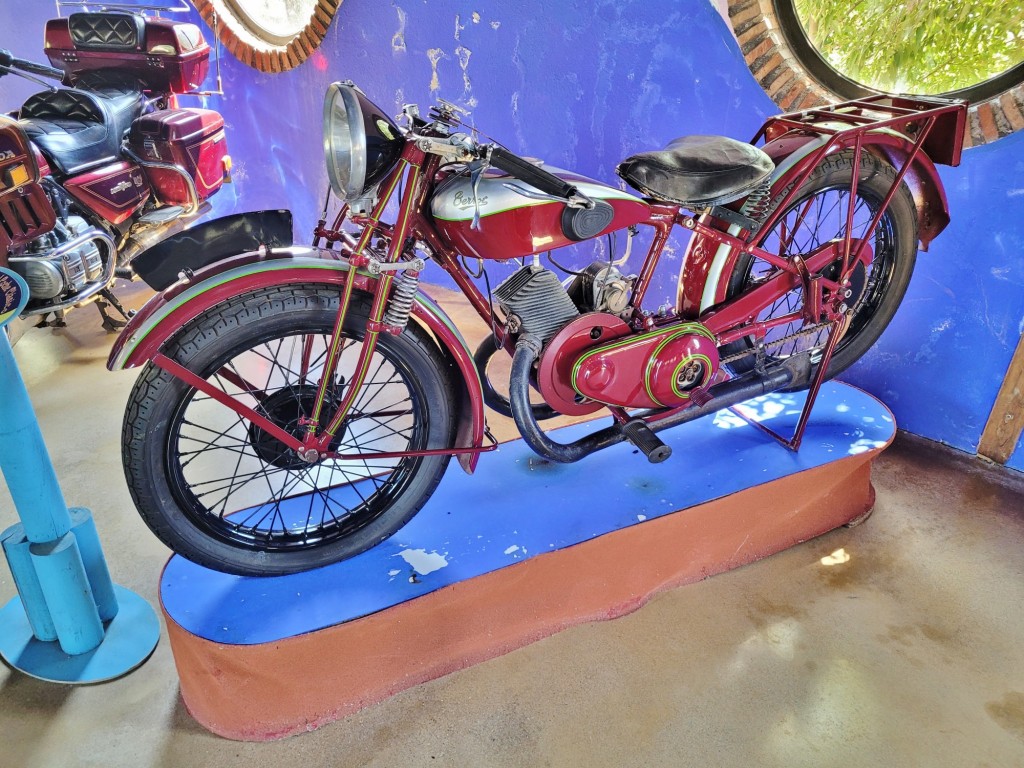 Foto: Museo de la moto y el coche clásico - Hervás (Cáceres), España