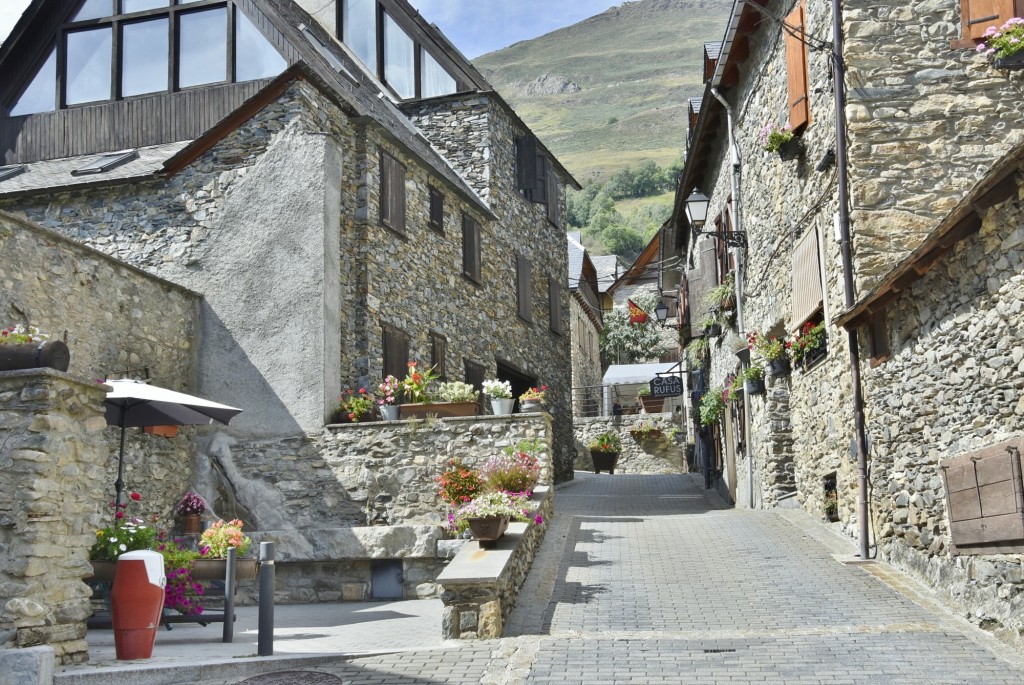 Foto: Vista del pueblo - Gessa (Lleida), España
