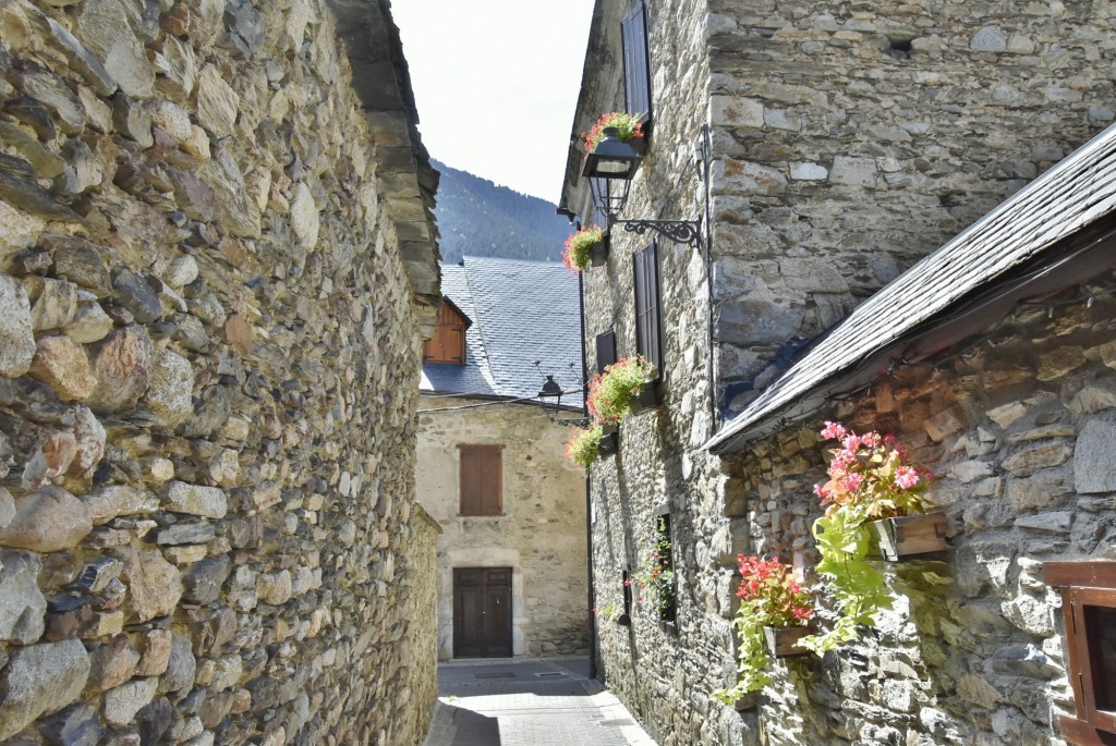 Foto: Vista del pueblo - Garós (Lleida), España