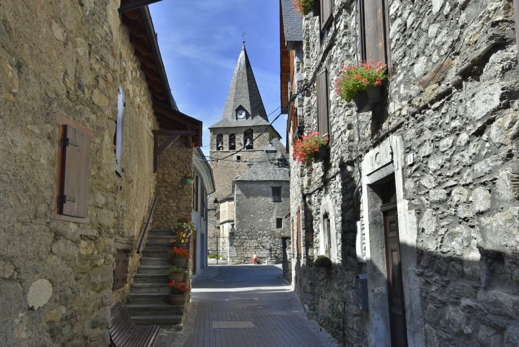 Foto: Vista del pueblo - Garós (Lleida), España