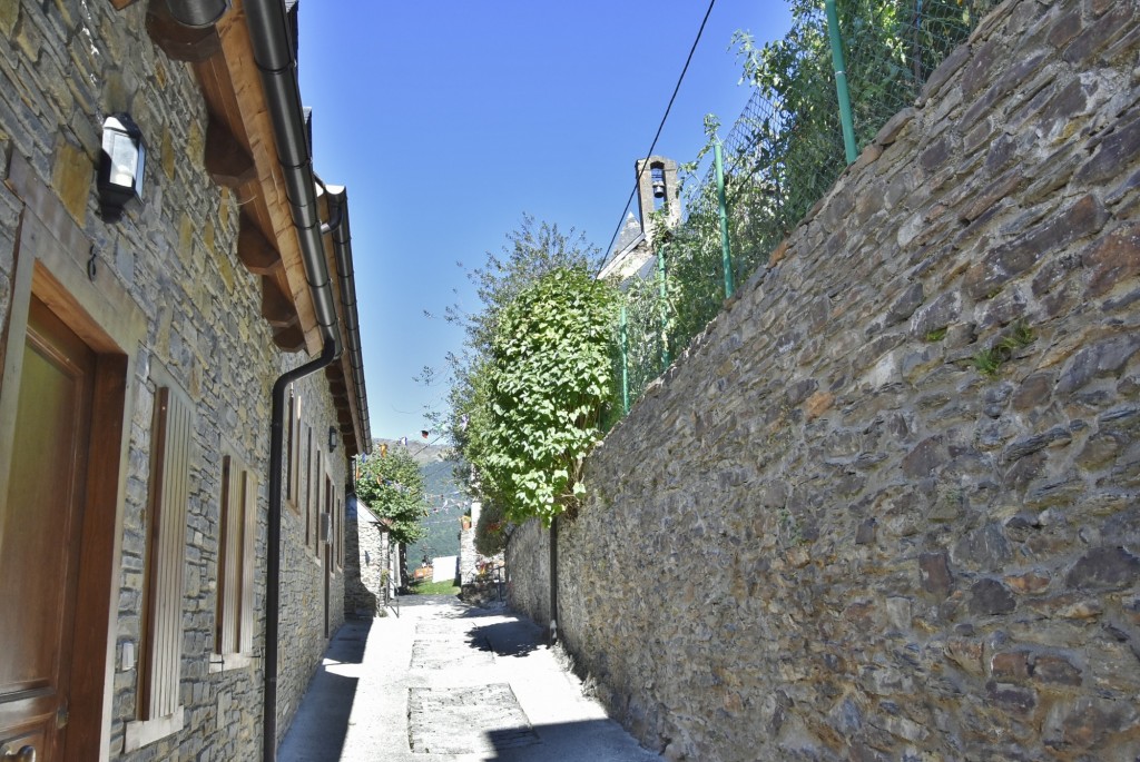 Foto: Vista de pueblo - Caneján (Lleida), España