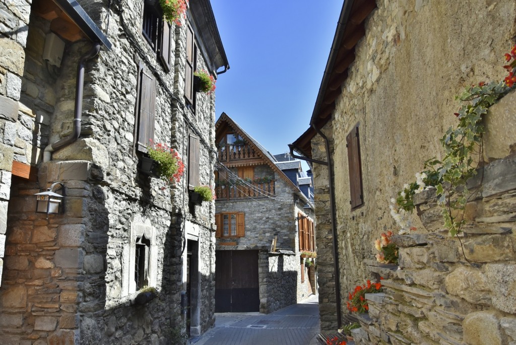 Foto: Vista del pueblo - Garós (Lleida), España
