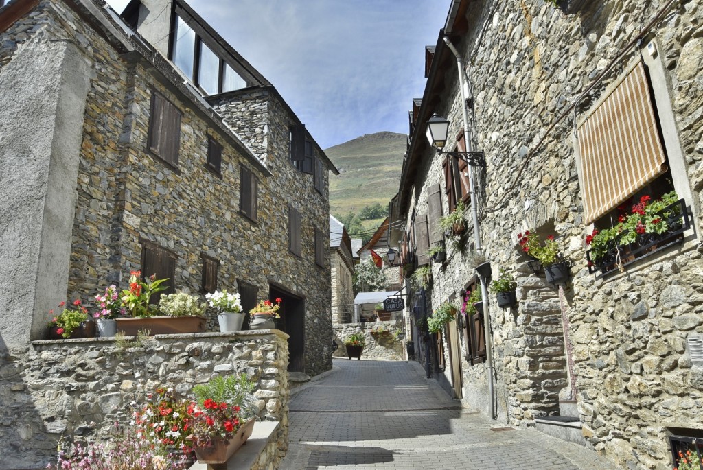 Foto: Vista del pueblo - Gessa (Lleida), España