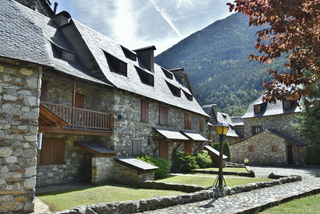 Foto: Vista del pueblo - Garós (Lleida), España