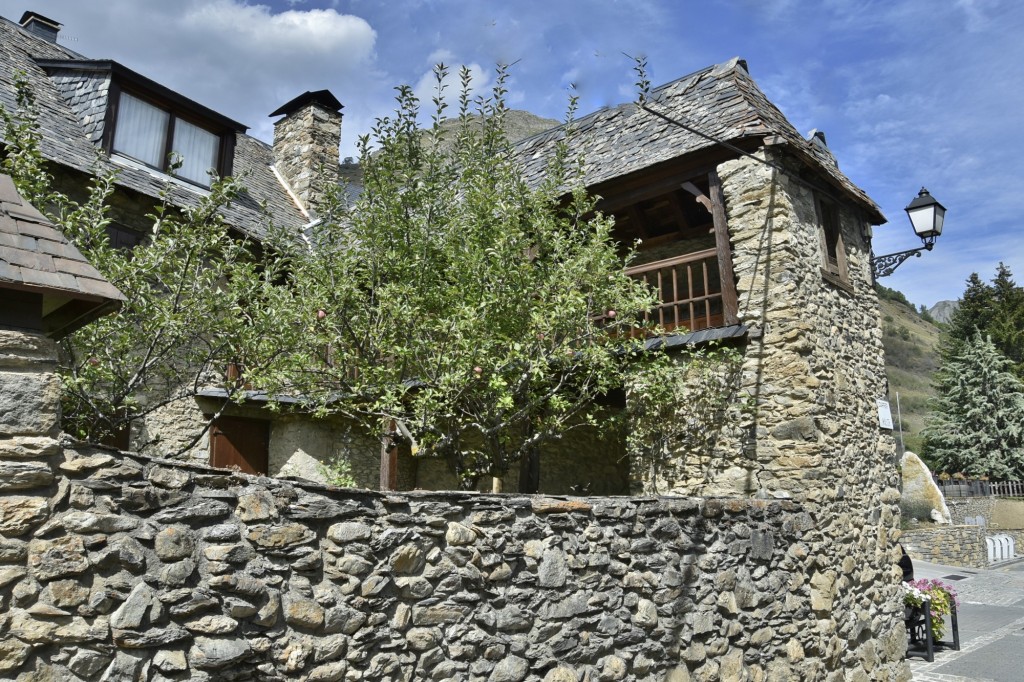 Foto: Vista del pueblo - Gessa (Lleida), España