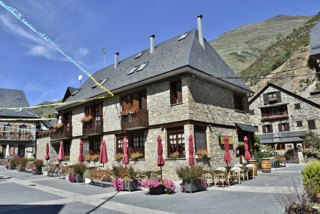 Foto: Vista del pueblo - Garós (Lleida), España