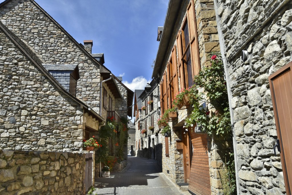 Foto: Vista del pueblo - Garós (Lleida), España