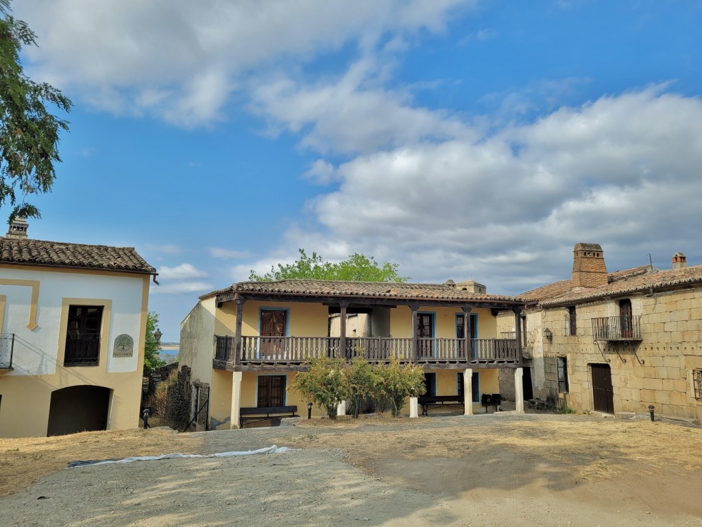 Foto: Vista del pueblo - Granadilla (Cáceres), España