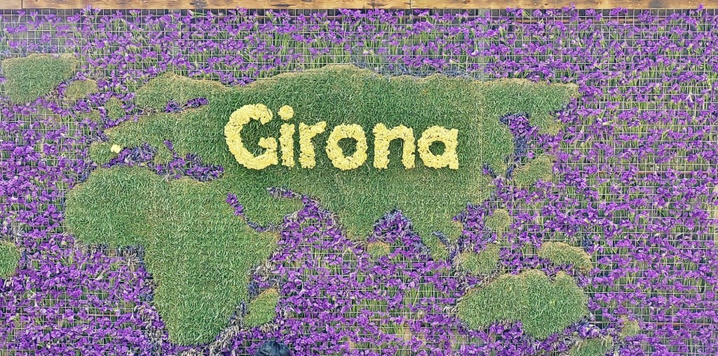 Foto: Tiempo de flores 2022 - Girona (Cataluña), España