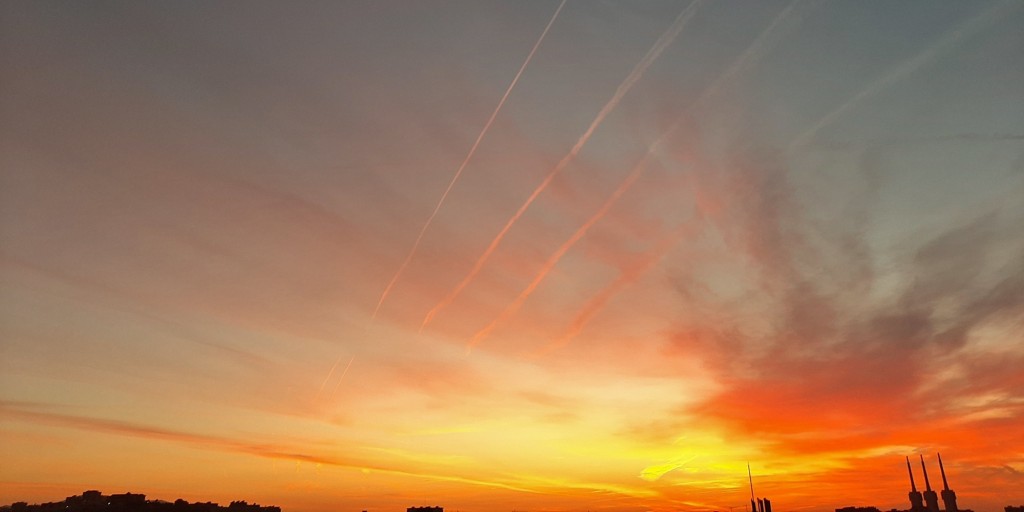 Foto: Amanecer - Barcelona (Cataluña), España