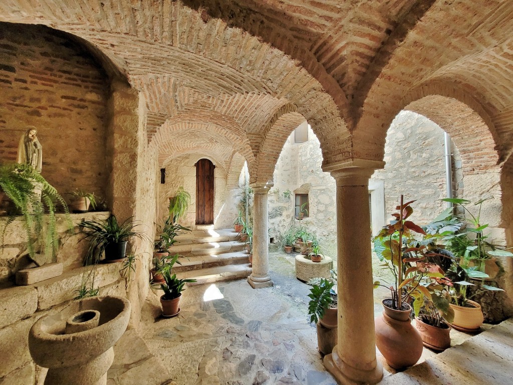 Foto: Monasterio de El Palancar - Pedroso de Acim (Cáceres), España