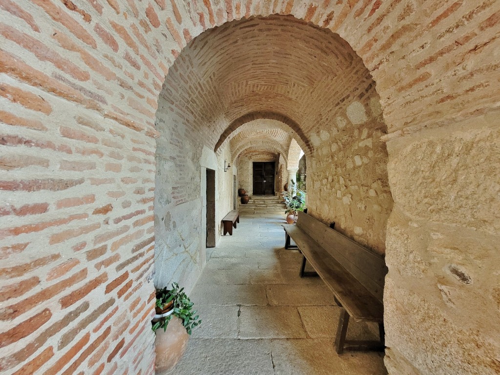 Foto: Monasterio de El Palancar - Pedroso de Acim (Cáceres), España