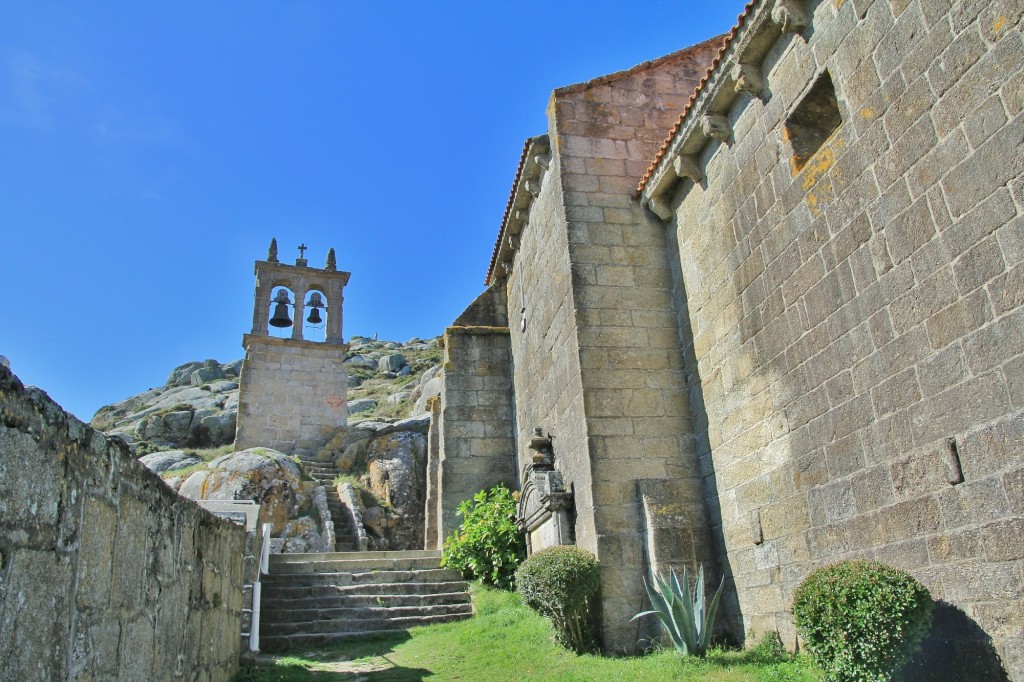 Foto: Iglesia de Santa María - Muxía (A Coruña), España