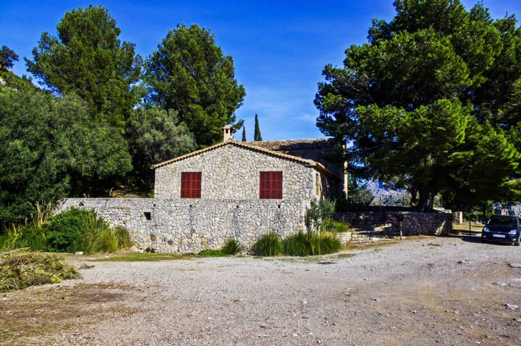 Foto: Iglesia de San Lorenzo del siglo VXIII - Escorca (Illes Balears), España