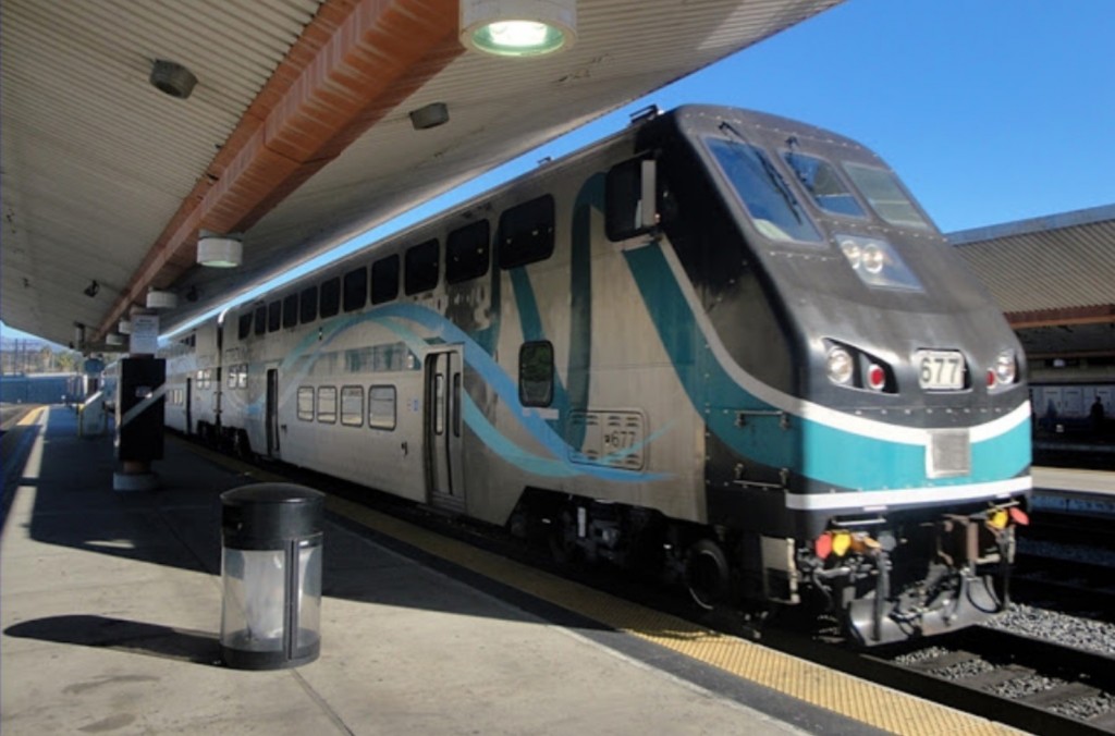 Foto: locomotora de Metrolink en Union Station - Los Ángeles (California), Estados Unidos