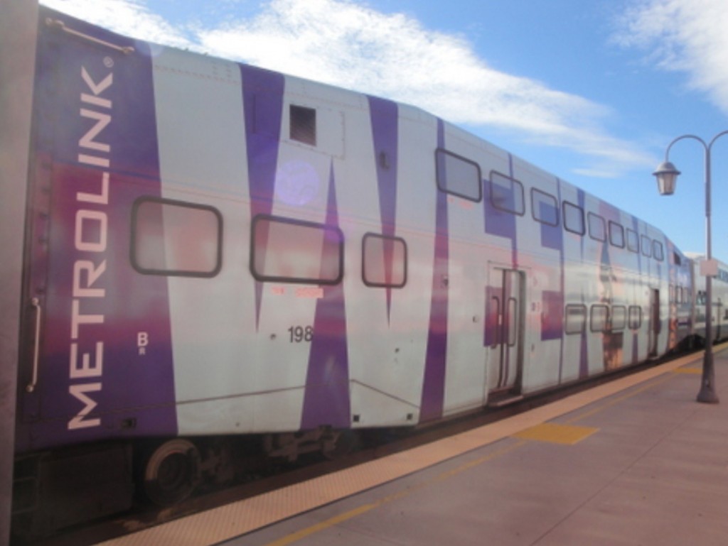 Foto: tren de Metrolink - San Bernardino (California), Estados Unidos