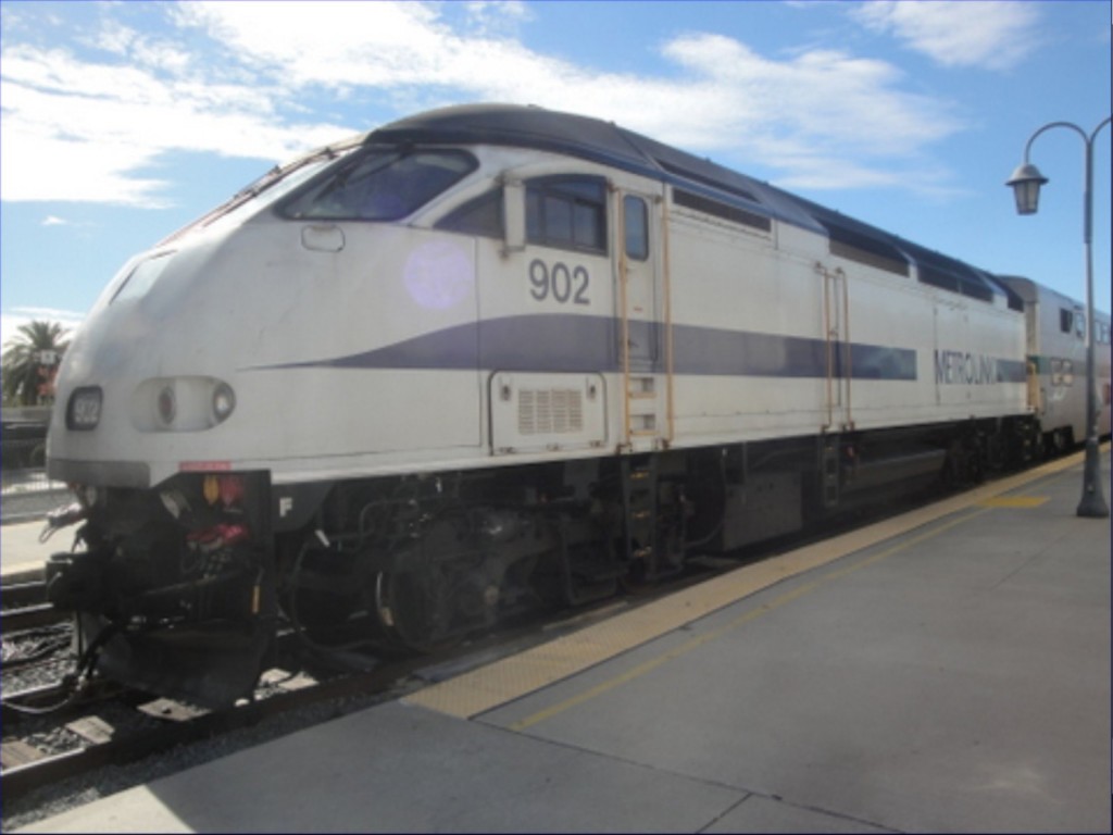 Foto: locomotora de Metrolink - San Bernardino (California), Estados Unidos