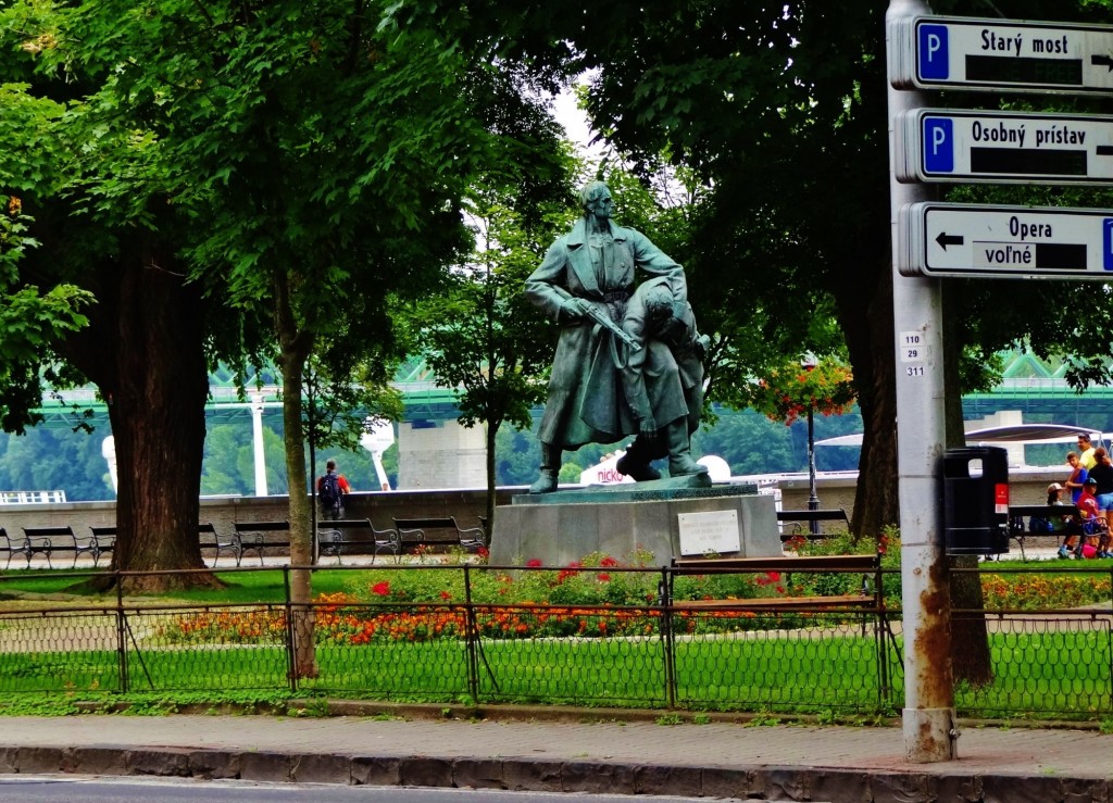 Foto: Pamätník Bulharských Partizánov - Bratislava (Bratislavský), Eslovaquia
