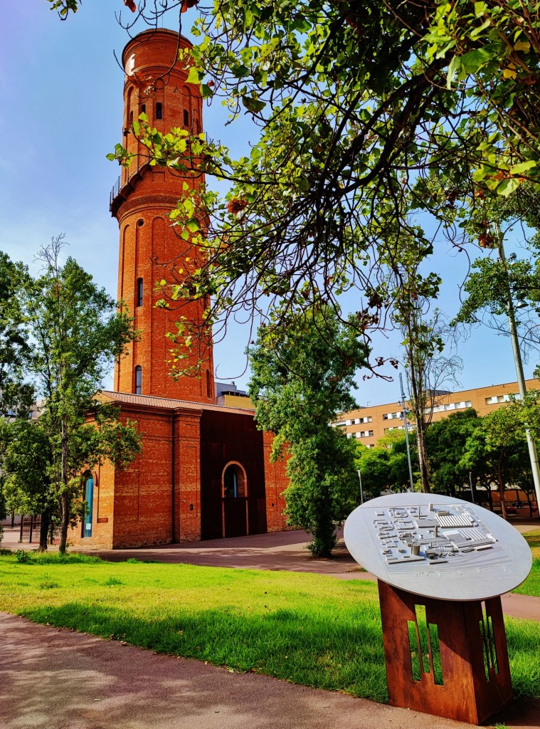 Foto: Torre de les Aigües del Besòs - Barcelona (Cataluña), España