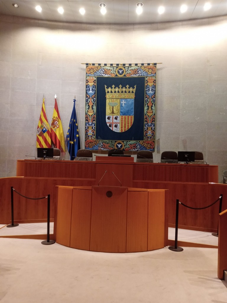 Foto: Castillo de la Aljafería, sede de las Cortes de Aragón - Zaragoza (Aragón), España