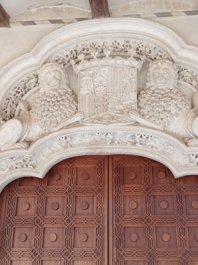 Foto: Castillo de la Aljafería, sede de las Cortes de Aragón - Zaragoza (Aragón), España