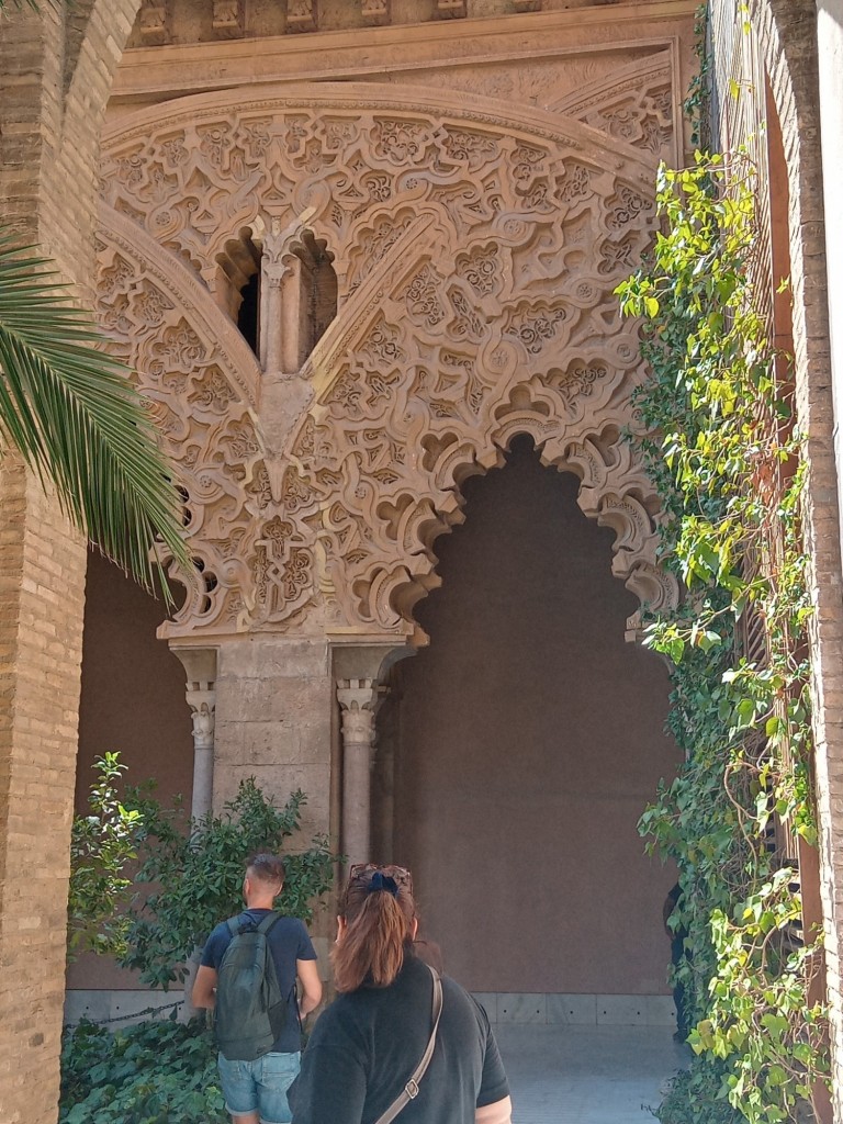 Foto: Castillo de la Aljafería, sede de las Cortes de Aragón - Zaragoza (Aragón), España