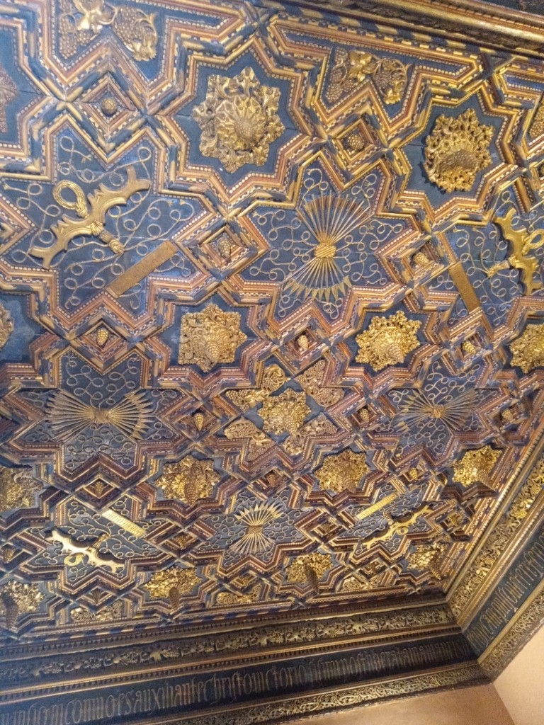 Foto: Castillo de la Aljafería, sede de las Cortes de Aragón - Zaragoza (Aragón), España